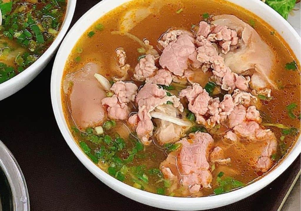 bún bò Đà Nẵng