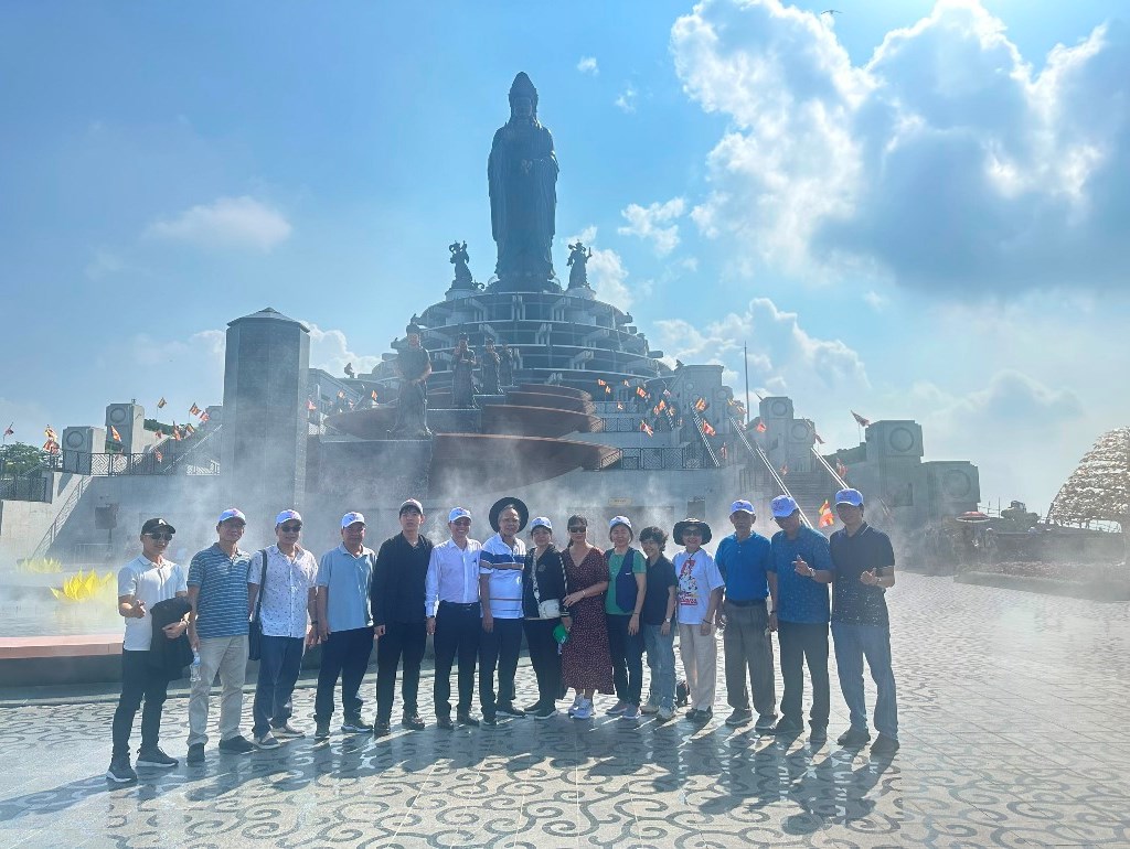 Hành trình về nguồn Từ R đến Biệt động thành tại Tây Ninh 25-26/5
