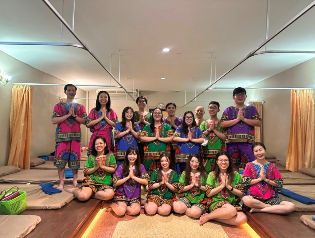 Nhóm khách Vietluxtour tham quan Thái Lan 23-27/3