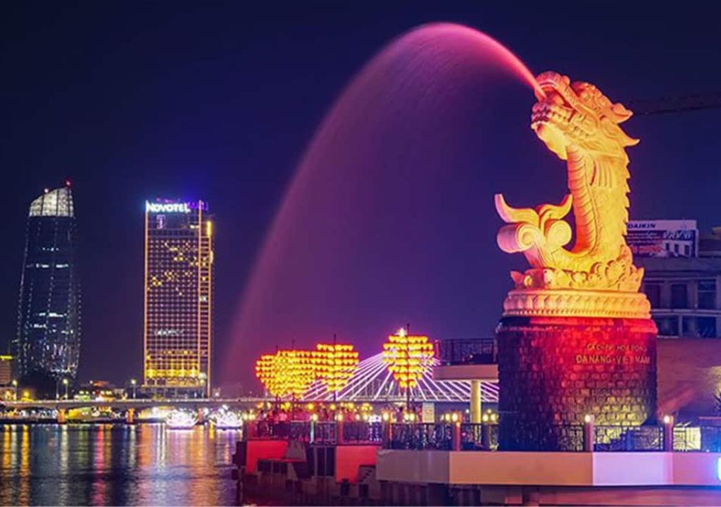 tượng cá chép hóa rồng Đà Nẵng