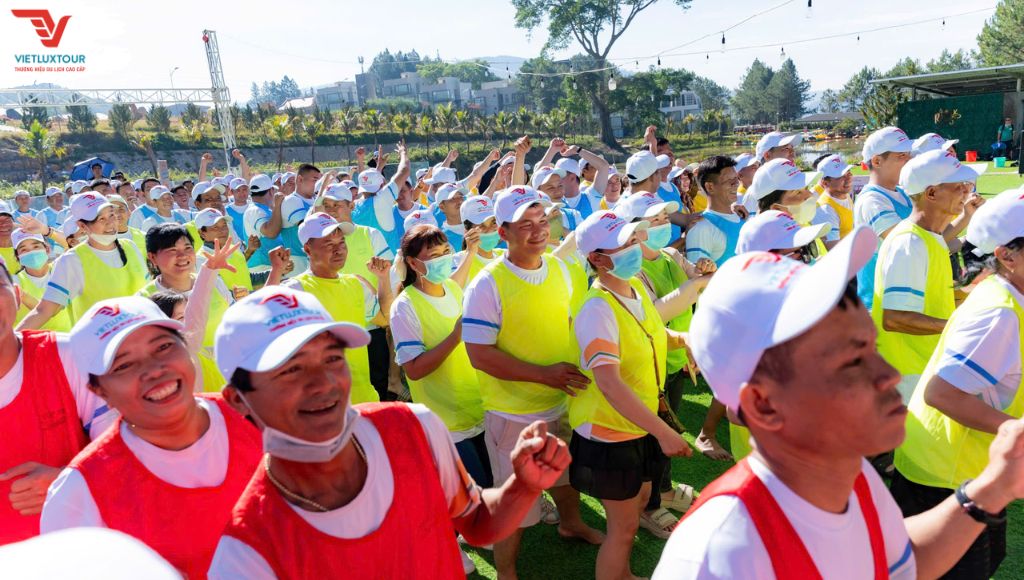 Hành trình đầy cảm hứng và gắn kết VSIP FMS không gì là không thể tại Đà Lạt 