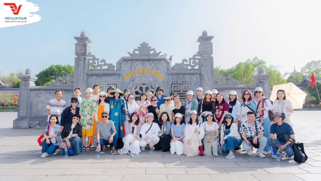 Ninh Bình Non Nước Hữu Tình: Hành Trình Khám Phá Đáng Nhớ Cùng Công ty STX (12-14/4)