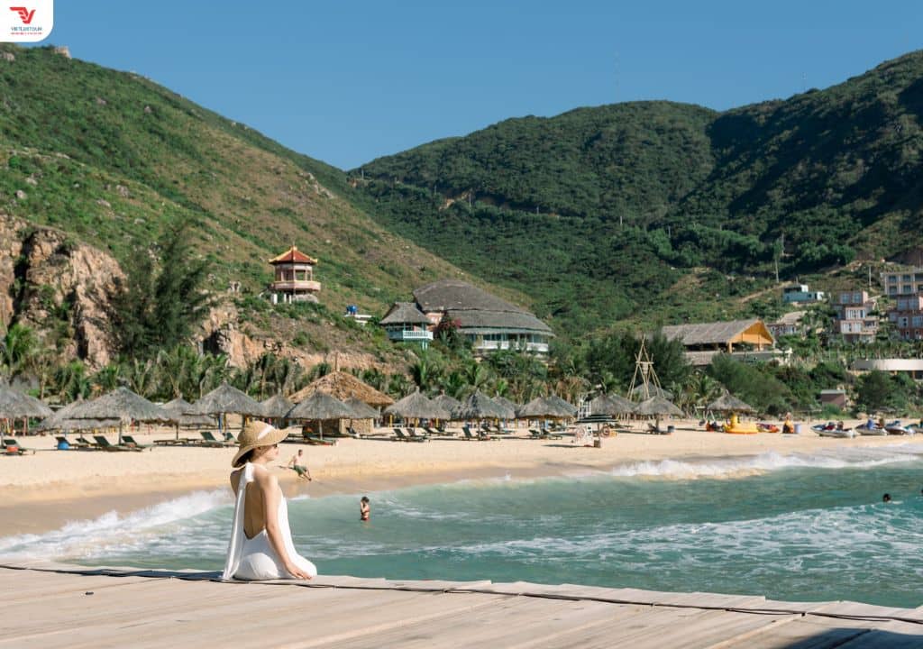 du lịch Quy Nhơn tháng 5 -  biển kỳ co 